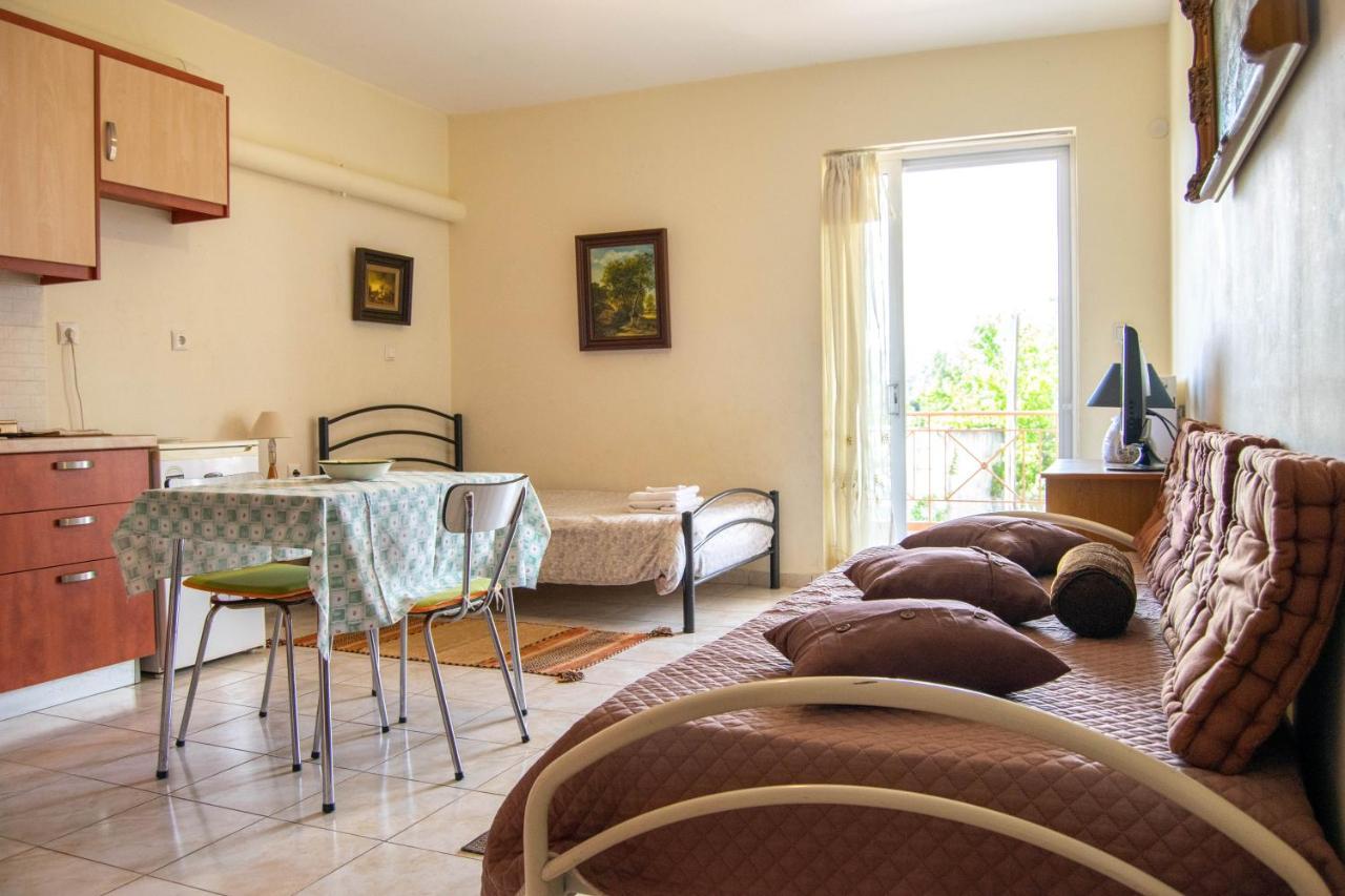 Gallery Suites "Athina" Mesolóngion Eksteriør bilde